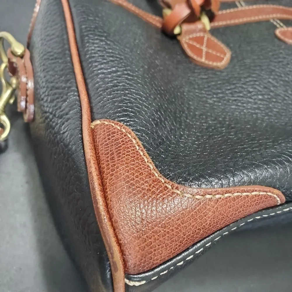Liz Claiborne black & brown leather purse